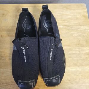 Merrell Women’s Slip-On Shoes Black Mesh Zip Comfort Walking Shoes Size 8.5 S028